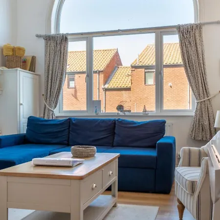 1 Bed In Whitby Oc-W427